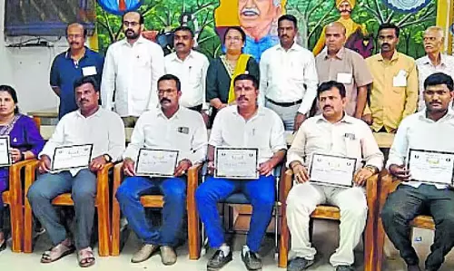 Karnataka : गिरीश बार एसोसिएशन के अध्यक्ष बने