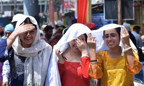 राजस्थान का बाड़मेर 41.6 डिग्री तापमान के साथ सबसे गर्म, कोटा 41.5 डिग्री के साथ दूसरे स्थान पर राजस्थान का बाड़मेर 41.6 डिग्री तापमान के साथ सबसे गर्म, कोटा 41.5 डिग्री के साथ दूसरे स्थान पर