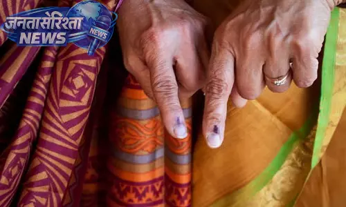 मुर्शिदाबाद में पहचान और वोटर अधिकारों को लेकर SIR विवाद गहराया मुर्शिदाबाद में पहचान और वोटर अधिकारों को लेकर SIR विवाद गहराया