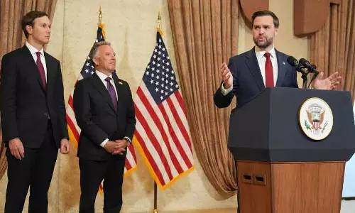 US-Iran  शांति वार्ता गहरे अविश्वास से प्रभावित: वेंस