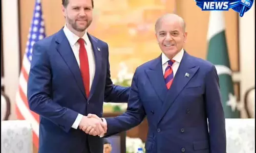 US-ईरान विवाद को सुलझाने की कोशिशें जारी हैं: पाक PM US-ईरान विवाद को सुलझाने की कोशिशें जारी हैं: पाक PM