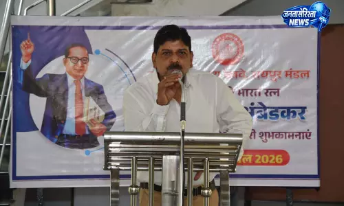 रायपुर रेल मंडल में भारत रत्न बाबा साहब डॉ. भीमराव अम्बेडकर की 135वीं जयंती मनाई गई रायपुर रेल मंडल में भारत रत्न बाबा साहब डॉ. भीमराव अम्बेडकर की 135वीं जयंती मनाई गई