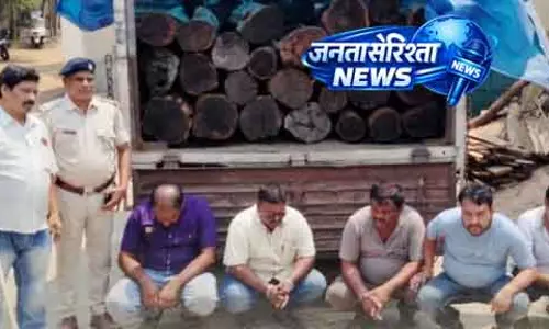 Bolangir में केंदू लकड़ी की तस्करी की कोशिश नाकाम; पांच गिरफ्तार