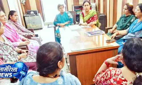 Jammu: संजीता ने सुनीं नागरिकों की शिकायतें Jammu: संजीता ने सुनीं नागरिकों की शिकायतें