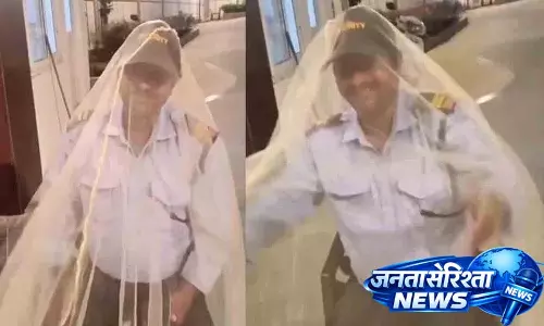 BRS विधायक ने हैदराबाद में मच्छरों के खतरे पर प्रकाश डाला BRS विधायक ने हैदराबाद में मच्छरों के खतरे पर प्रकाश डाला