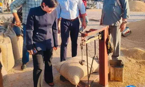 लुधियाना अनाज मंडी का ADC ने किया दौरा लुधियाना अनाज मंडी का ADC ने किया दौरा