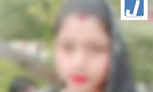 विवाहिता ने खत्म की जिंदगी, लिखा- प्लीज मेरे बेटे को उसकी मम्मी की कमी मत होने देना, पढ़िए पूरी बात विवाहिता ने खत्म की जिंदगी, लिखा- प्लीज मेरे बेटे को उसकी मम्मी की कमी मत होने देना, पढ़िए पूरी बात