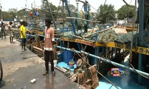 संरक्षण के प्रयास और आर्थिक चिंता: पूर्वी तट पर 61 दिनों का वार्षिक मछली पकड़ने पर प्रतिबंध शुरू