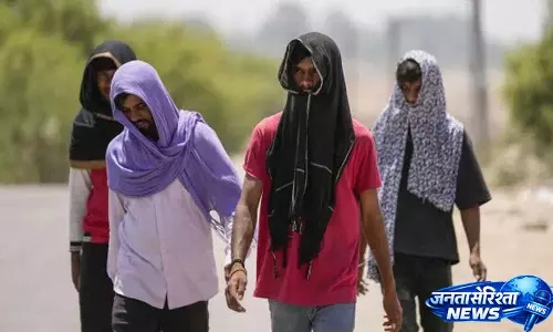 Telangana में पांच जगहों पर तापमान 43°C के पार, हैदराबाद में 40.9°C तापमान Telangana में पांच जगहों पर तापमान 43°C के पार, हैदराबाद में 40.9°C तापमान
