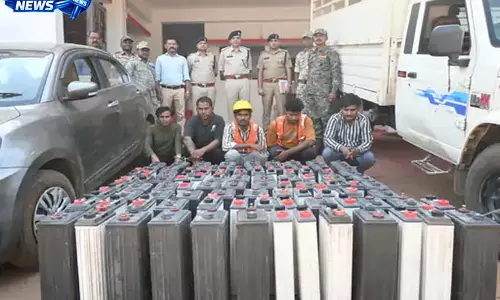 CG BREAKING: मोबाइल टावर बैटरी चोरी गिरोह का भंडाफोड़, 5 आरोपी गिरफ्तार