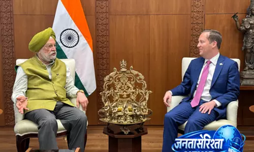 भारत-अमेरिका ऊर्जा साझेदारी मजबूत करने पर सर्जियो गोर और हरदीप सिंह पुरी की अहम बैठक भारत-अमेरिका ऊर्जा साझेदारी मजबूत करने पर सर्जियो गोर और हरदीप सिंह पुरी की अहम बैठक