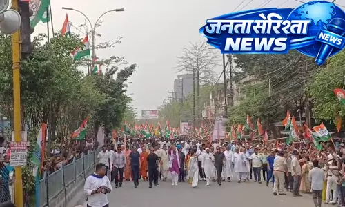 ममता बनर्जी का रोड शो, TMC प्रत्याशी गौतम देव के समर्थन में शक्ति प्रदर्शन