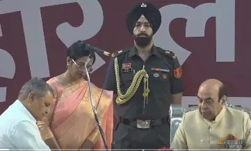 विजय चौधरी बने बिहार के नए उपमुख्यमंत्री, रह चुके हैं नीतीश के सबसे भरोसेमंद रणनीतिकार विजय चौधरी बने बिहार के नए उपमुख्यमंत्री, रह चुके हैं नीतीश के सबसे भरोसेमंद रणनीतिकार