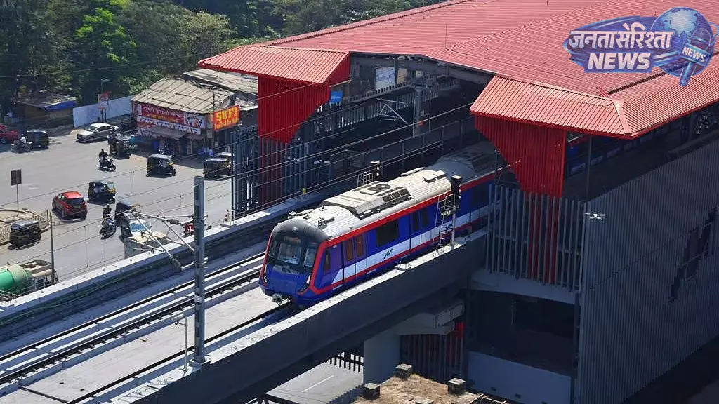 Line 9 के लॉन्च के बाद मुंबई मेट्रो यात्रियों की परेशानी बढ़ी Line 9 के लॉन्च के बाद मुंबई मेट्रो यात्रियों की परेशानी बढ़ी