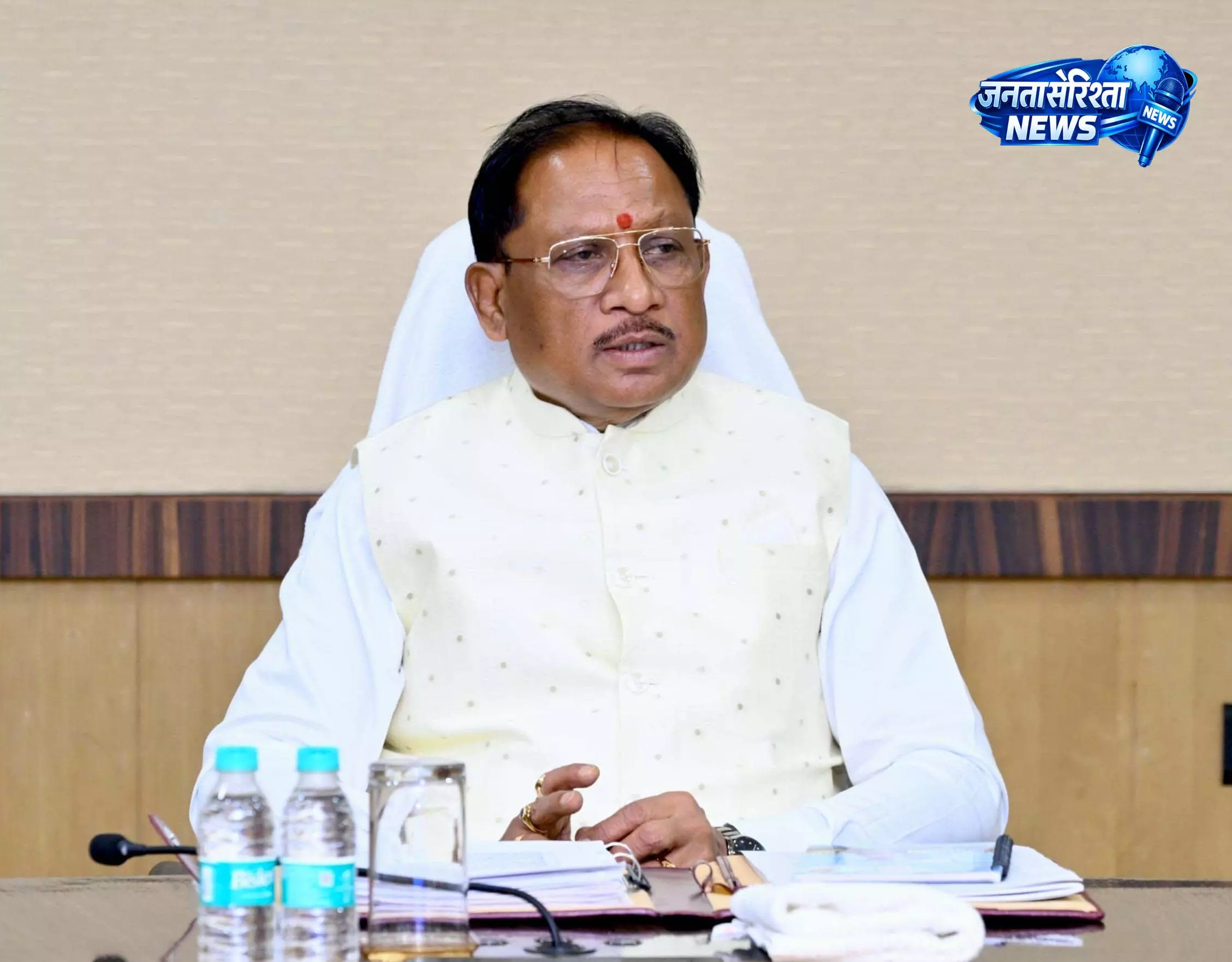 कैबिनेट बैठक ले रहे CM विष्णुदेव साय कैबिनेट बैठक ले रहे CM विष्णुदेव साय