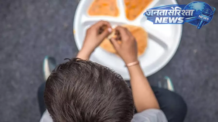Odisha : सरकारी स्कूल में मिड-डे मील के बाद 100 से ज्यादा बच्चे बीमार, 1 की मौत Odisha : सरकारी स्कूल में मिड-डे मील के बाद 100 से ज्यादा बच्चे बीमार, 1 की मौत