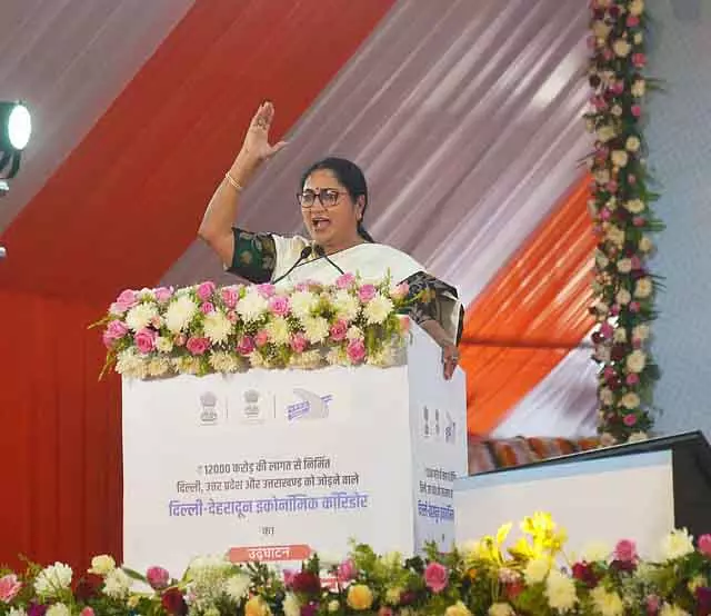 Delhi-देहरादून एक्सप्रेसवे से कैपिटल इंफ्रास्ट्रक्चर को नई गति मिलेगी: सीएम Delhi-देहरादून एक्सप्रेसवे से कैपिटल इंफ्रास्ट्रक्चर को नई गति मिलेगी: सीएम