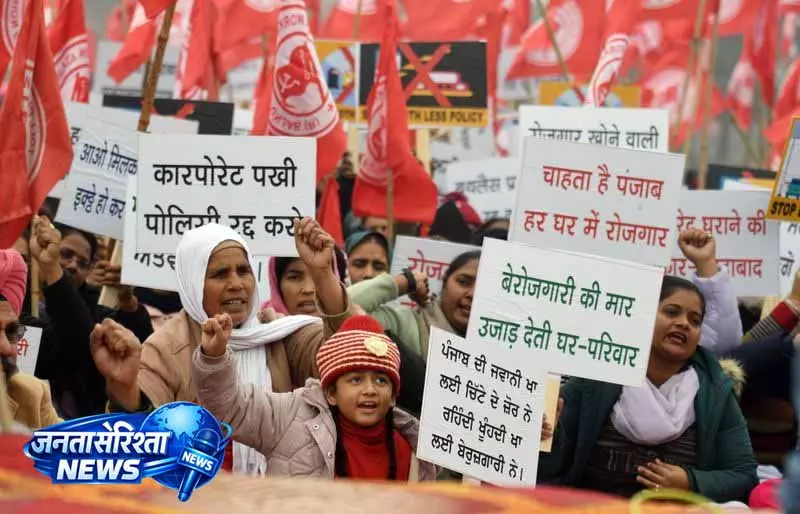 Ludhiana टोल पर बड़ा विरोध, कैशलेस सिस्टम पर असहमति Ludhiana टोल पर बड़ा विरोध, कैशलेस सिस्टम पर असहमति