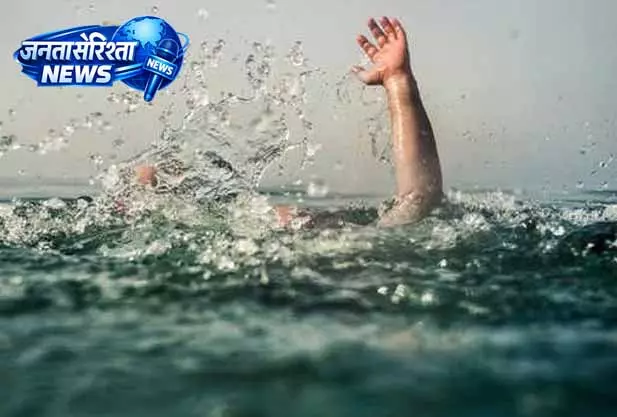 Jalandhar: ब्यास नदी में दर्दनाक हादसा, चाचा-भतीजे की डूबने से मौत Jalandhar: ब्यास नदी में दर्दनाक हादसा, चाचा-भतीजे की डूबने से मौत
