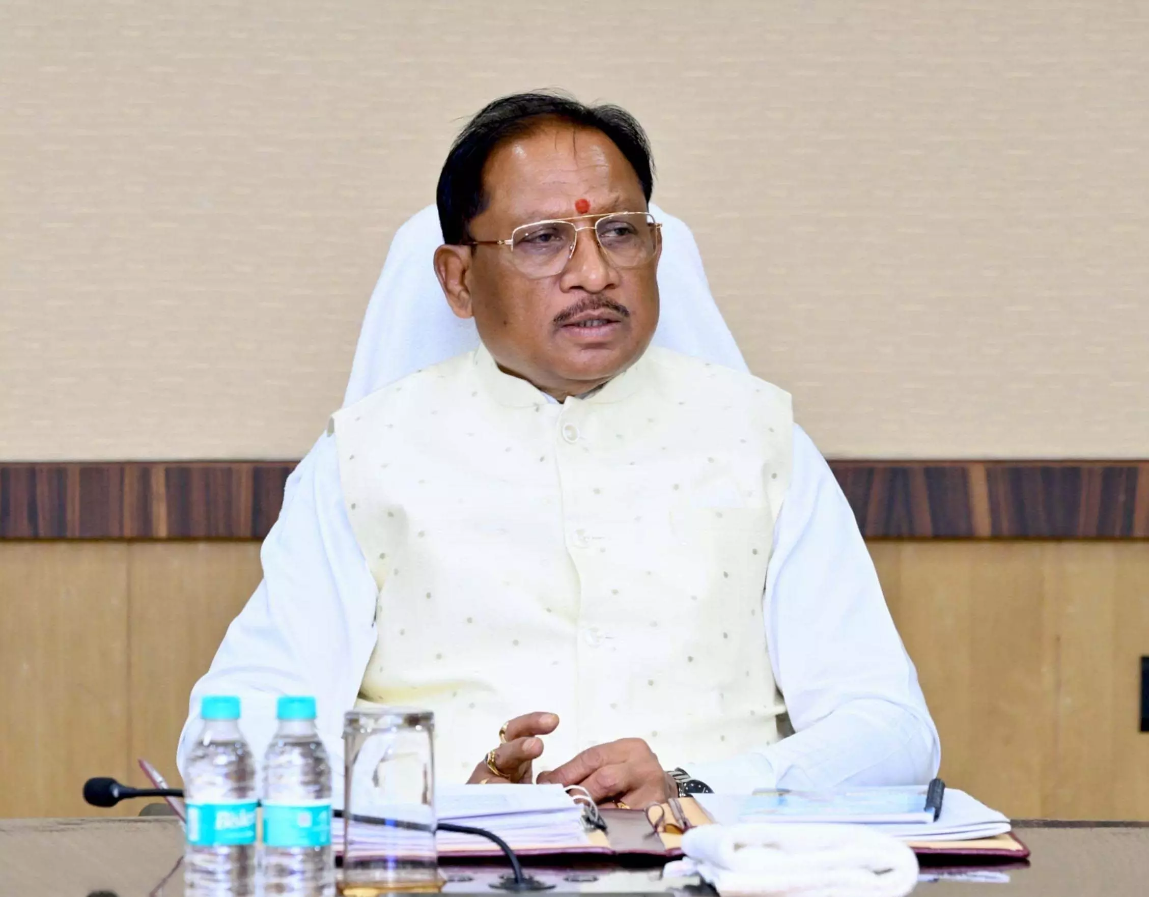 महिलाओं के नाम पर होने वाले भूमि रजिस्ट्री पर 50 फीसदी छूट का निर्णय महिलाओं के नाम पर होने वाले भूमि रजिस्ट्री पर 50 फीसदी छूट का निर्णय