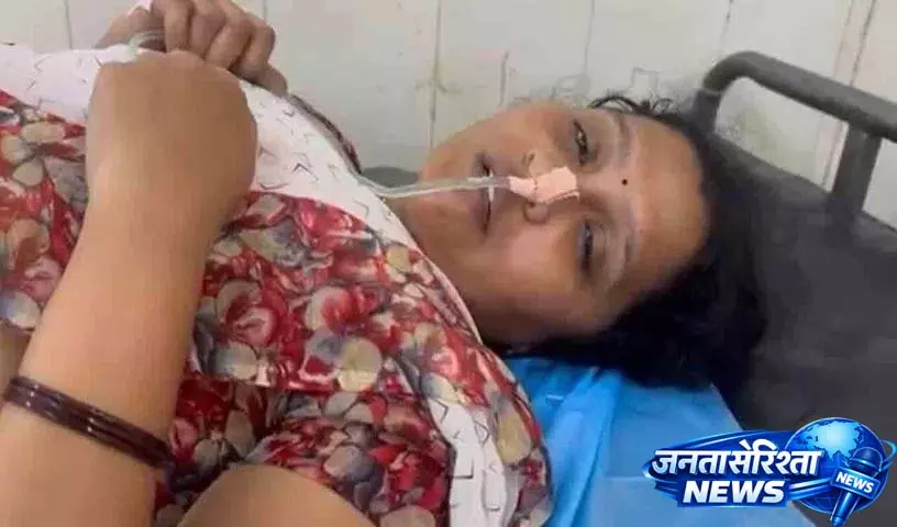 महिला ने पति पर 12 दिन तक हिरासत में रखने और परेशान करने का आरोप लगाते हुए आत्महत्या की कोशिश महिला ने पति पर 12 दिन तक हिरासत में रखने और परेशान करने का आरोप लगाते हुए आत्महत्या की कोशिश