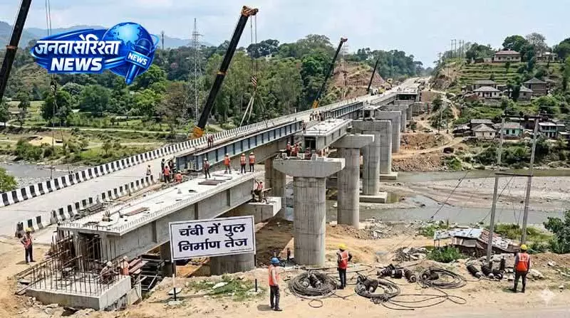 Himachal: बिजली लाइनों की शिफ्टिंग पूरी Himachal: बिजली लाइनों की शिफ्टिंग पूरी