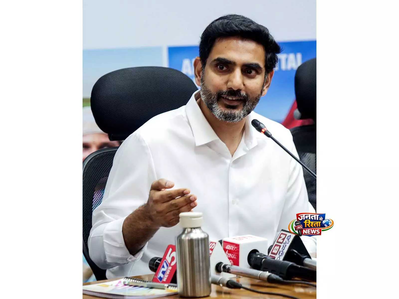 TDP में बड़ा फेरबदल: मंत्री नारा लोकेश राष्ट्रीय कार्यकारी अध्यक्ष नियुक्त TDP में बड़ा फेरबदल: मंत्री नारा लोकेश राष्ट्रीय कार्यकारी अध्यक्ष नियुक्त
