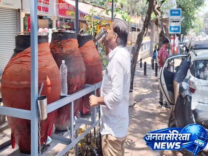 Pune के लोहगांव में तापमान 41.8°C पहुंचा; शहर के बीच से ज़्यादा गर्मी उपनगरों में Pune के लोहगांव में तापमान 41.8°C पहुंचा; शहर के बीच से ज़्यादा गर्मी उपनगरों में