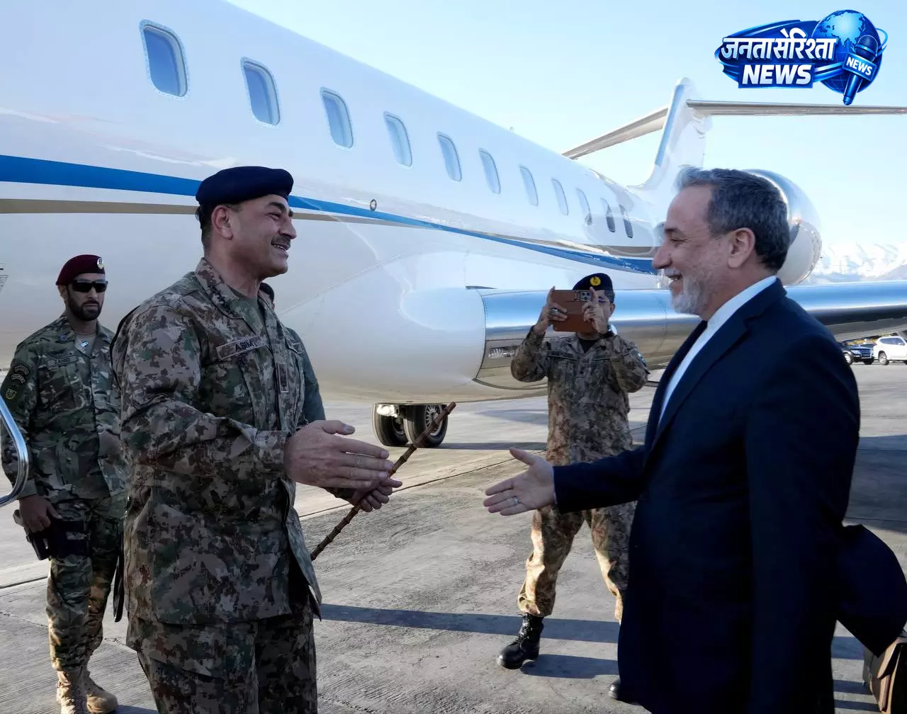 WORLD WAR: ईरान पहुंचे पाकिस्तान के Chief of Army आसिम मुनीर WORLD WAR: ईरान पहुंचे पाकिस्तान के Chief of Army आसिम मुनीर