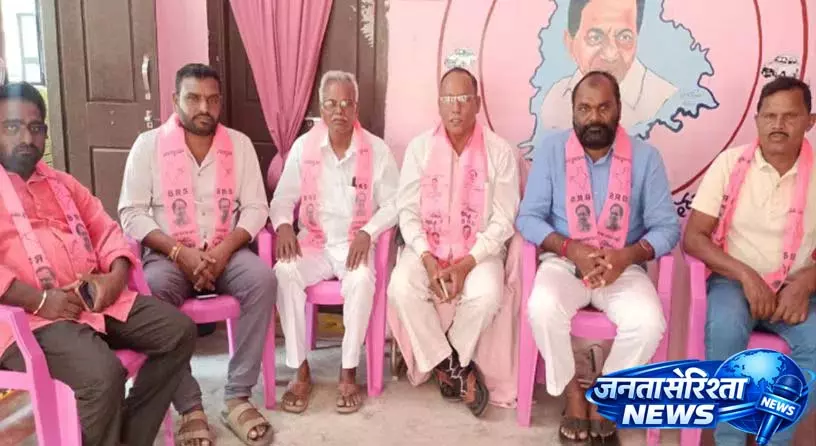IKP centers पर धान की खरीद शुरू होनी चाहिए: थाटिकोंडा सीथैया IKP centers पर धान की खरीद शुरू होनी चाहिए: थाटिकोंडा सीथैया