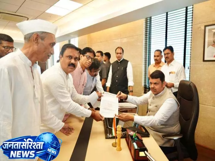 Pune के लोगों ने 350 साल पुराने पालकी स्टॉप को शिफ्ट करने का विरोध किया Pune के लोगों ने 350 साल पुराने पालकी स्टॉप को शिफ्ट करने का विरोध किया