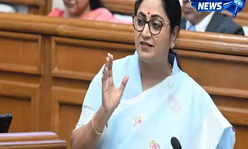 Delhi HC ने सीएम रेखा गुप्ता हमले केस में आरोपियों के खिलाफ कार्रवाई पर रोक लगाने से किया इनकार