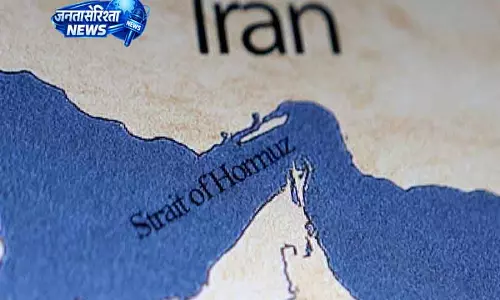 US नाकाबंदी पर खामेनेई के सलाहकार की चेतावनी: Iran होर्मुज नहीं छोड़ेगा