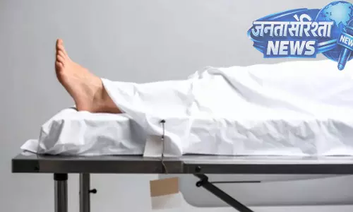Odisha के नबरंगपुर में आठवीं क्लास का स्टूडेंट हॉस्टल में फंदे से लटका मिला Odisha के नबरंगपुर में आठवीं क्लास का स्टूडेंट हॉस्टल में फंदे से लटका मिला