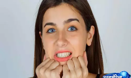 क्या आपके काटने से मसूड़ों में सूजन हो रही है? गहरे काटने का दांतों की सेहत पर असर—टिप्स क्या आपके काटने से मसूड़ों में सूजन हो रही है? गहरे काटने का दांतों की सेहत पर असर—टिप्स