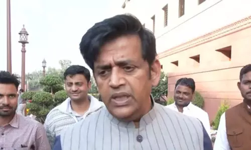 भाजपा नेताओं का विपक्ष पर तंज, कहा-27 साल तक महिलाओं को रोका, अब भी अड़ंगा डाल रहा विपक्ष भाजपा नेताओं का विपक्ष पर तंज, कहा-27 साल तक महिलाओं को रोका, अब भी अड़ंगा डाल रहा विपक्ष