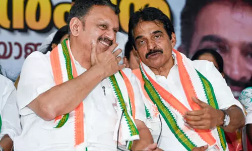 केरल चुनाव नतीजों से पहले यूडीएफ में मुख्यमंत्री पद को लेकर बहस तेज, हाईकमान नाराज केरल चुनाव नतीजों से पहले यूडीएफ में मुख्यमंत्री पद को लेकर बहस तेज, हाईकमान नाराज