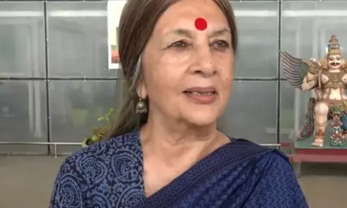 महिला आरक्षण बिल पर विपक्ष के सांसदों ने सरकार की नीयत पर उठाए सवाल, कहा-पहले जनगणना कराएं फिर परिसीमन महिला आरक्षण बिल पर विपक्ष के सांसदों ने सरकार की नीयत पर उठाए सवाल, कहा-पहले जनगणना कराएं फिर परिसीमन