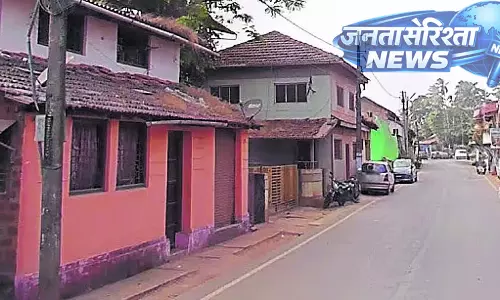 Karnataka : अधिकारियों की लापरवाही,अंडरग्राउंड बिजली केबल के काम में देरी Karnataka : अधिकारियों की लापरवाही,अंडरग्राउंड बिजली केबल के काम में देरी