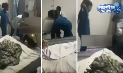 Indore : नाबालिग लड़की को कमरे में बंद कर उसके साथियों ने छोटी सी बात पर बेरहमी से पीटा Indore : नाबालिग लड़की को कमरे में बंद कर उसके साथियों ने छोटी सी बात पर बेरहमी से पीटा