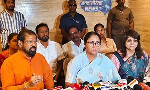 मुख्यमंत्री स्टालिन ने महिलाओं का अपमान किया : Rekha Gupta मुख्यमंत्री स्टालिन ने महिलाओं का अपमान किया : Rekha Gupta