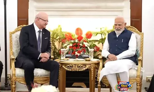 PM मोदी ने हैदराबाद हाउस में ऑस्ट्रिया के संघीय चांसलर स्टॉकर के साथ द्विपक्षीय वार्ता की PM मोदी ने हैदराबाद हाउस में ऑस्ट्रिया के संघीय चांसलर स्टॉकर के साथ द्विपक्षीय वार्ता की