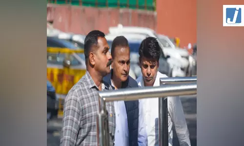 रिलायंस कम्युनिकेशंस लोन फ्रॉड केस में सुप्रीम कोर्ट ने अनिल अंबानी को राहत देने से किया इनकार