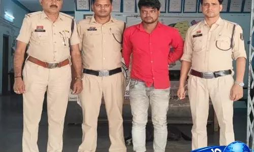वृद्ध महिला से दुष्कर्म का आरोपी गिरफ्तार, दो माह बाद पुलिस ने रायपुर से पकड़ा वृद्ध महिला से दुष्कर्म का आरोपी गिरफ्तार, दो माह बाद पुलिस ने रायपुर से पकड़ा