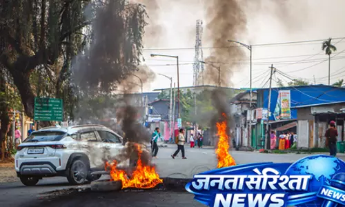 मणिपुर: 5 जिलों में 18 अप्रैल तक इंटरनेट पर प्रतिबंध बढ़ाया गया