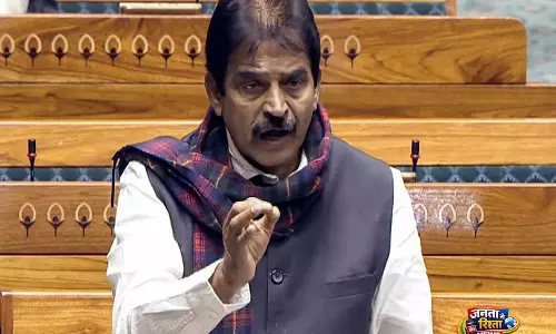 सरकार लोकतंत्र को कमज़ोर करने के लिए महिला आरक्षण को हथियार के तौर पर इस्तेमाल कर रही है: KC Venugopal