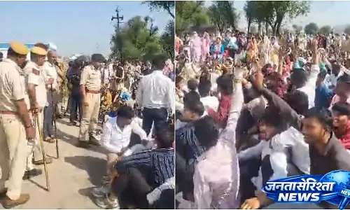 Haryana में वेतन बढ़ोतरी से भिवाड़ी में विरोध प्रदर्शन; राजस्थान के मज़दूरों ने सही वेतन की मांग की Haryana में वेतन बढ़ोतरी से भिवाड़ी में विरोध प्रदर्शन; राजस्थान के मज़दूरों ने सही वेतन की मांग की