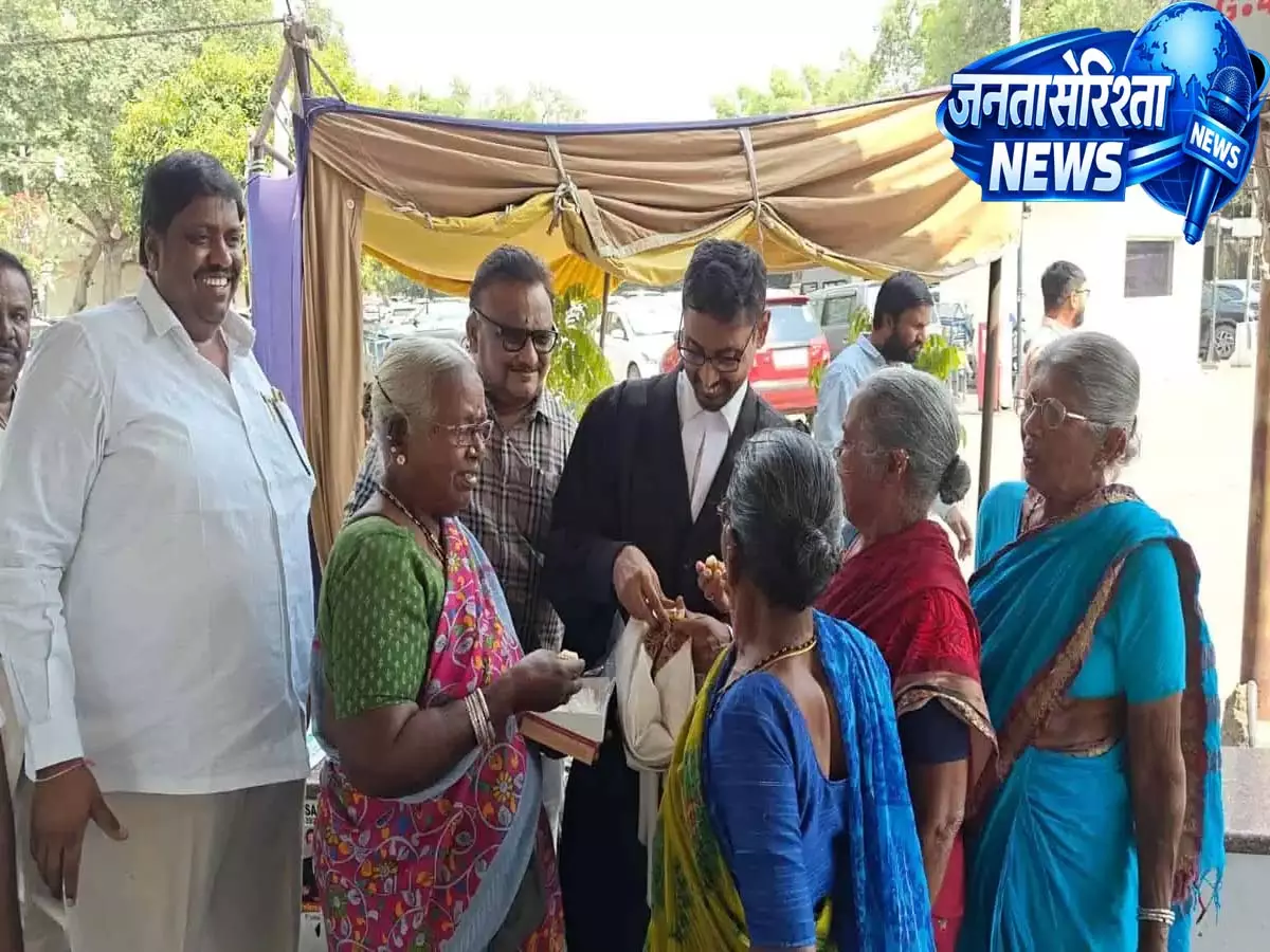 Telangana: 60 सीनियर सिटिज़न्स को एक दशक बाद कालेश्वरम मुआवज़ा मिला Telangana: 60 सीनियर सिटिज़न्स को एक दशक बाद कालेश्वरम मुआवज़ा मिला