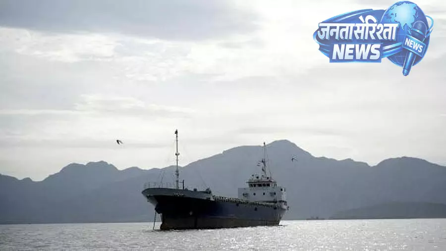 Iranian जहाज़ पर फंसे केरल के रहने वाले के माता-पिता ने सरकार से मदद की अपील की Iranian जहाज़ पर फंसे केरल के रहने वाले के माता-पिता ने सरकार से मदद की अपील की