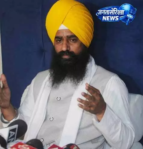 धर्म परिवर्तन मुद्दे पर सियासी घमासान, Akal Takht बनाम बीजेपी धर्म परिवर्तन मुद्दे पर सियासी घमासान, Akal Takht बनाम बीजेपी